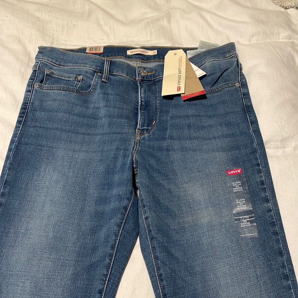 Bootcut Levi’s